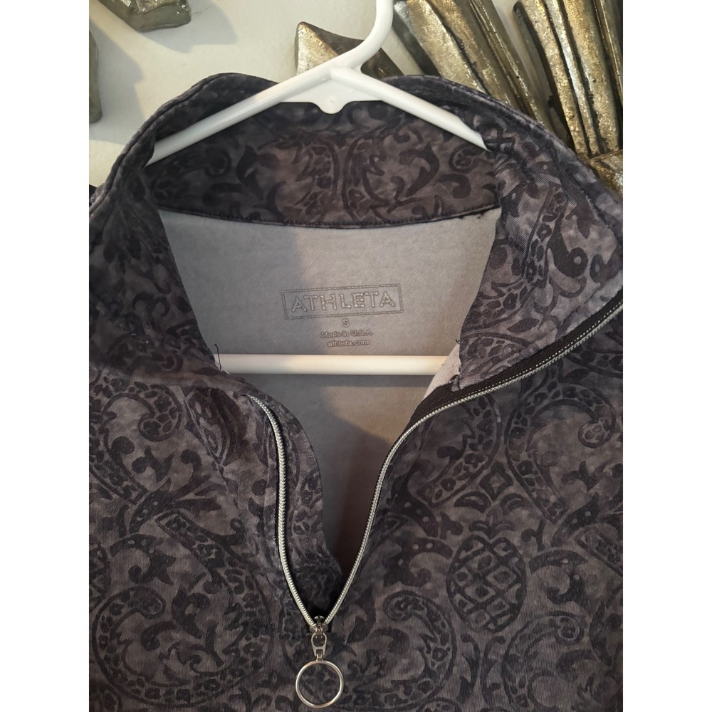 Athleta Womens Small Gray Paisley‎ Scroll 1/4 Zip Pullover Top Made in USA - Picture 2 of 7